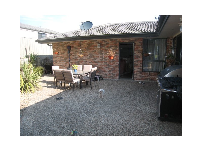 24 Steve Eagleton Dr, South West Rocks NSW 2431