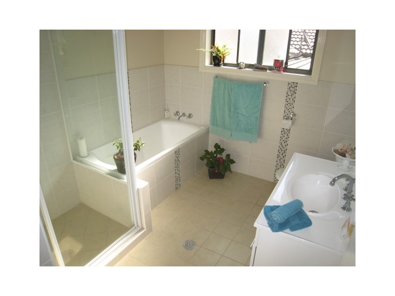 24 Steve Eagleton Dr, South West Rocks NSW 2431