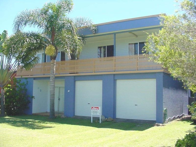 13 Straight St, Hat Head NSW 2440