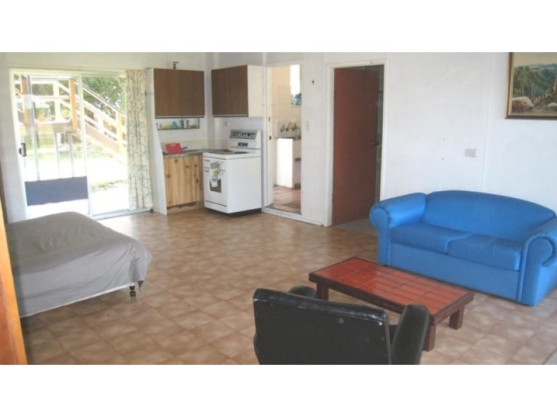 13 Straight St, Hat Head NSW 2440