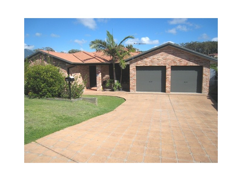 42 Dennis Cres, South West Rocks NSW 2431