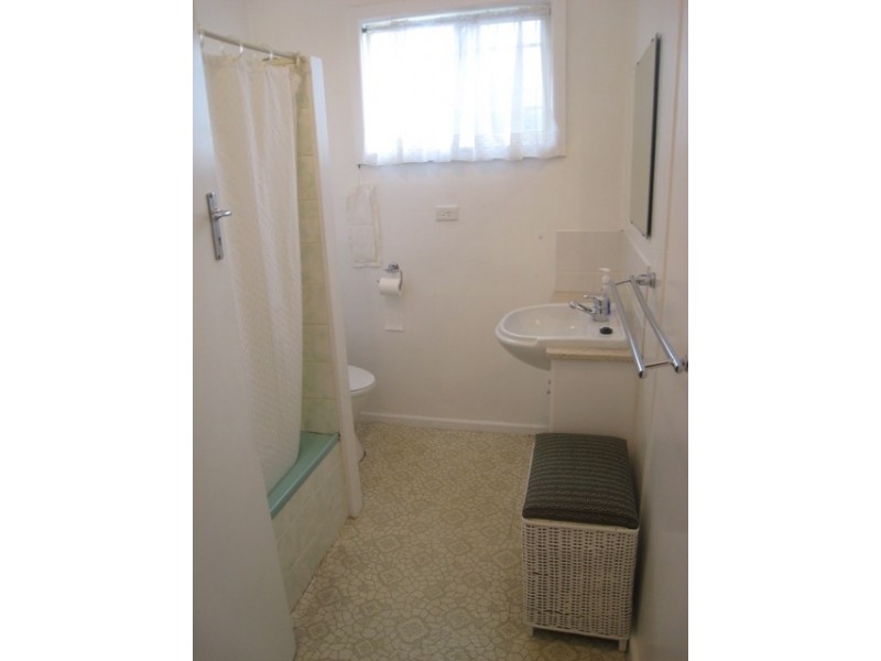 2 Straight Street, Hat Head NSW 2440