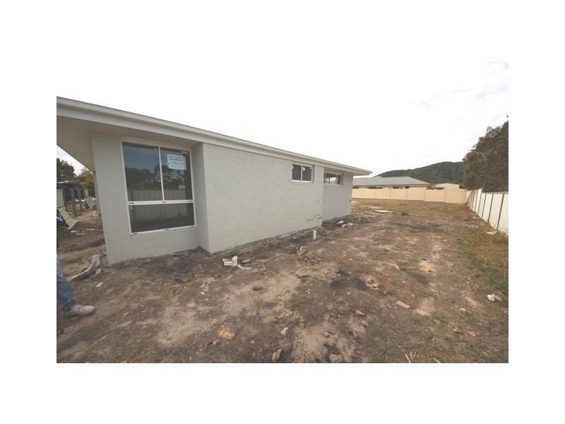28 Waianbar Ave, South West Rocks NSW 2431