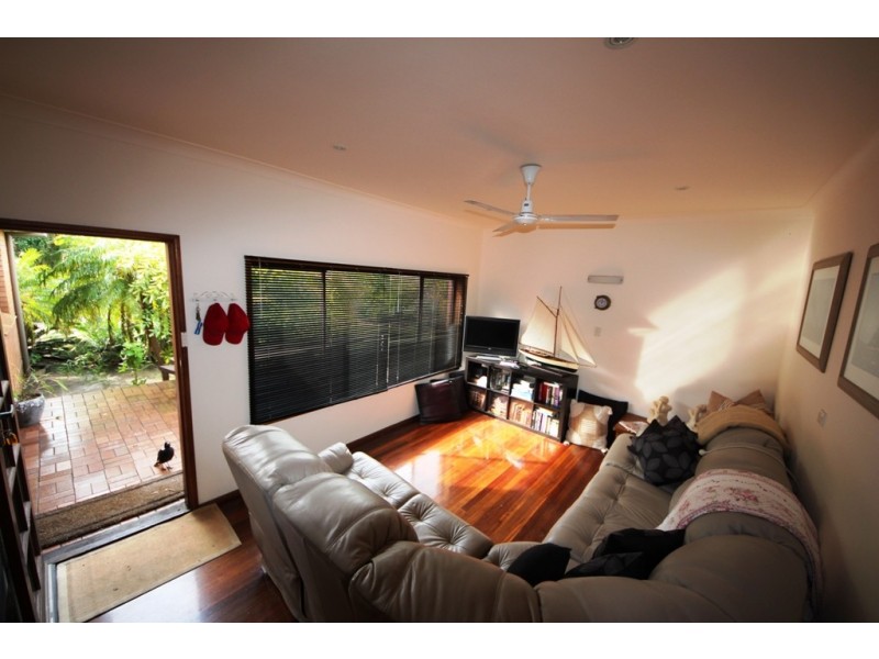 50 Bay St, Hat Head NSW 2440