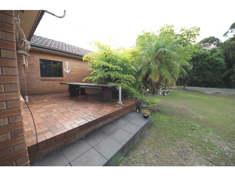 50 Bay St, Hat Head NSW 2440