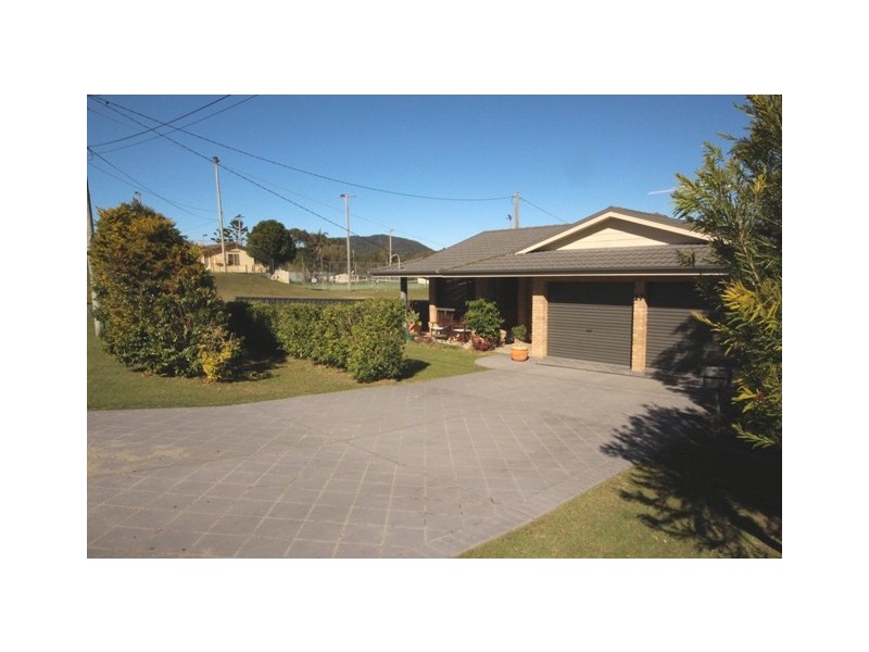 17 Gothic St, South West Rocks NSW 2431