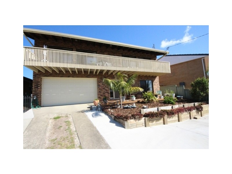 5 Emanuel Cres, South West Rocks NSW 2431