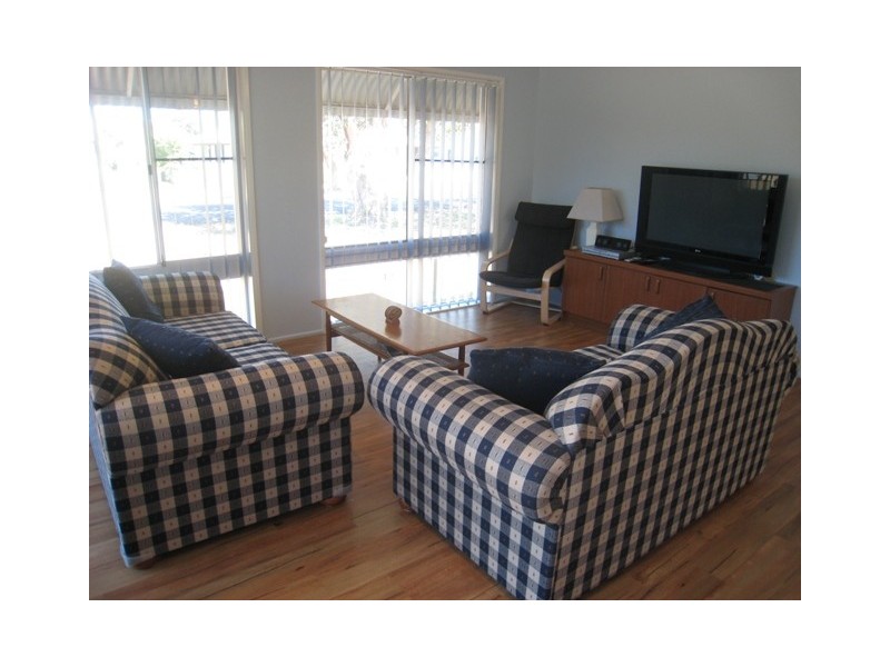 7 Straight Street, Hat Head NSW 2440