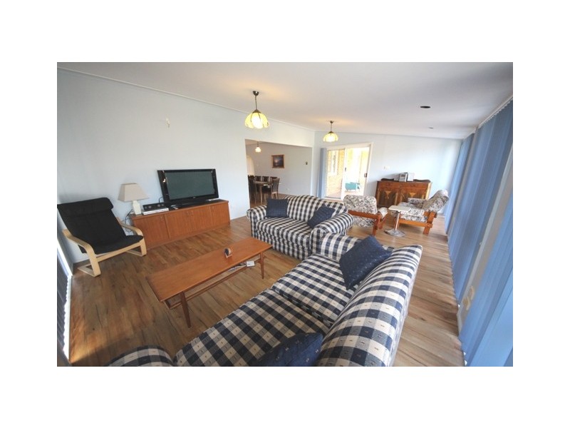 7 Straight Street, Hat Head NSW 2440