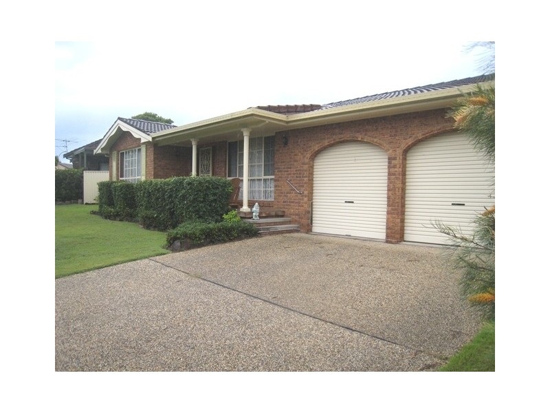 17 Palm Court, South West Rocks NSW 2431