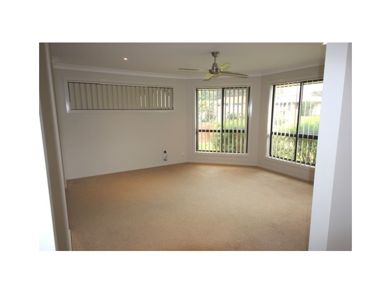 26 Steve Eagleton Dr, South West Rocks NSW 2431