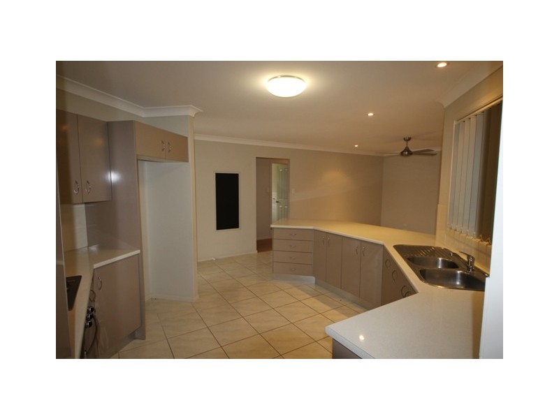 26 Steve Eagleton Dr, South West Rocks NSW 2431