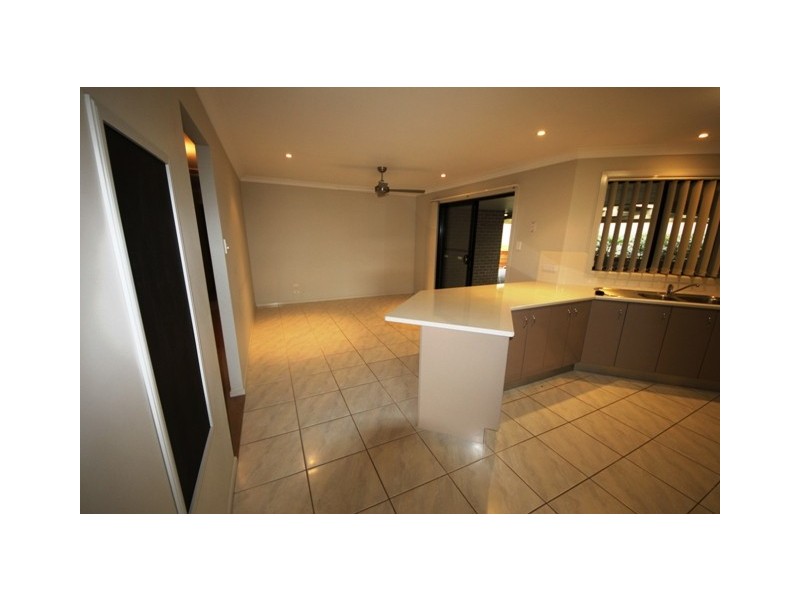 26 Steve Eagleton Dr, South West Rocks NSW 2431