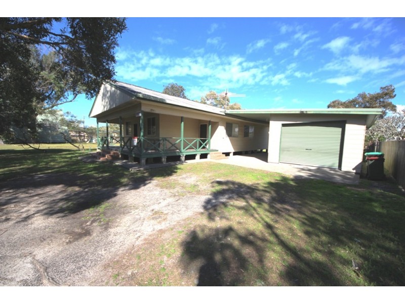 6 Bay St, Hat Head NSW 2440