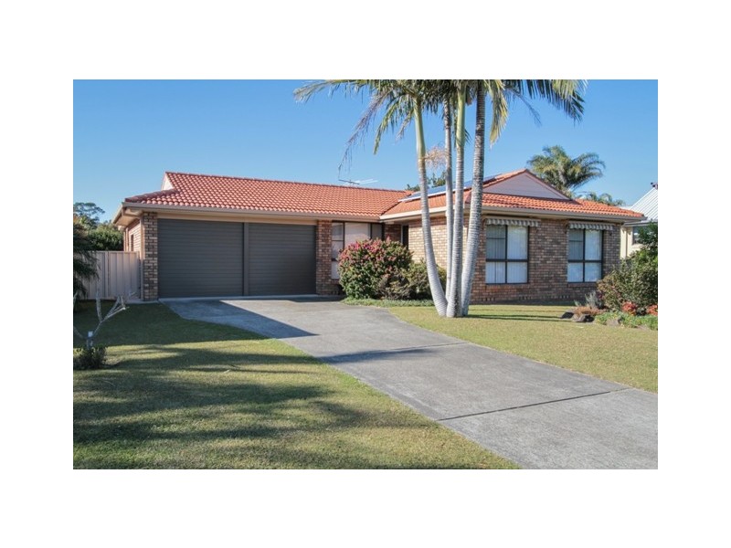 15 Oxley Place, South West Rocks NSW 2431
