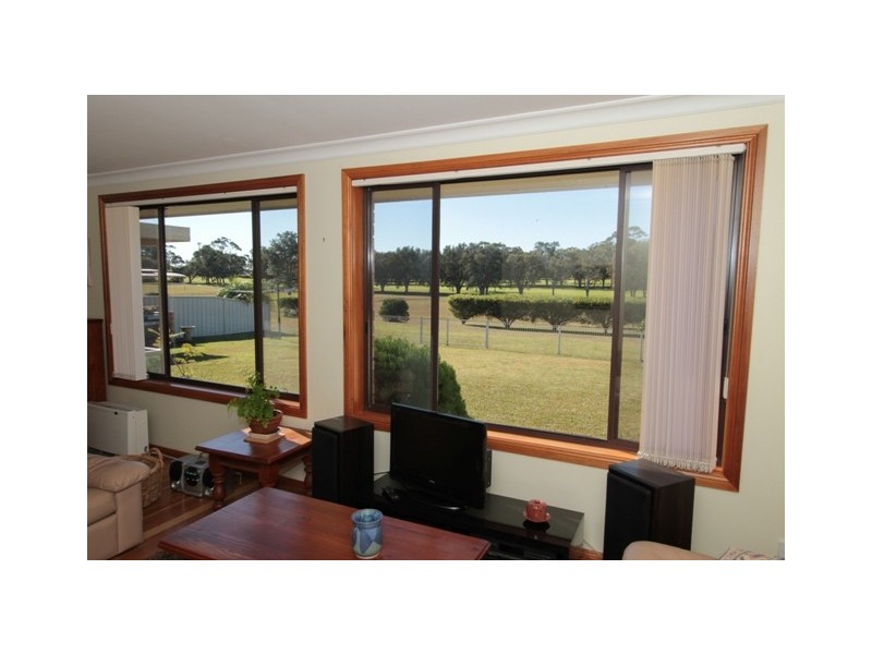 15 Oxley Place, South West Rocks NSW 2431