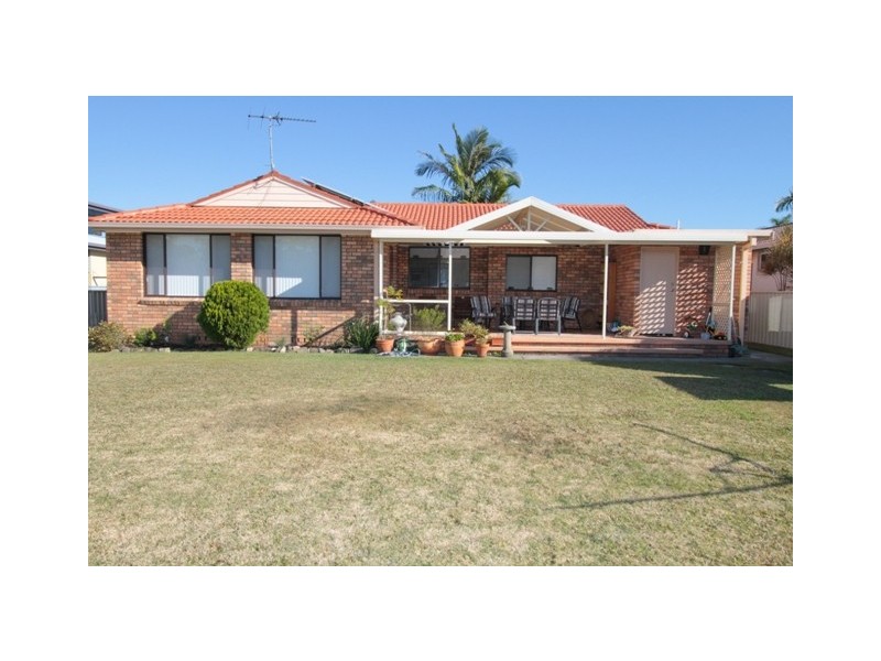 15 Oxley Place, South West Rocks NSW 2431