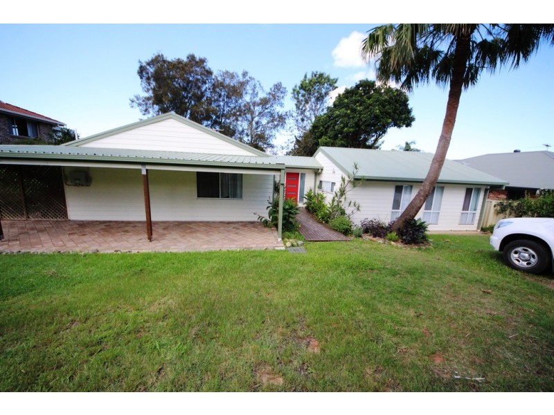 16 Entrance St, South West Rocks NSW 2431