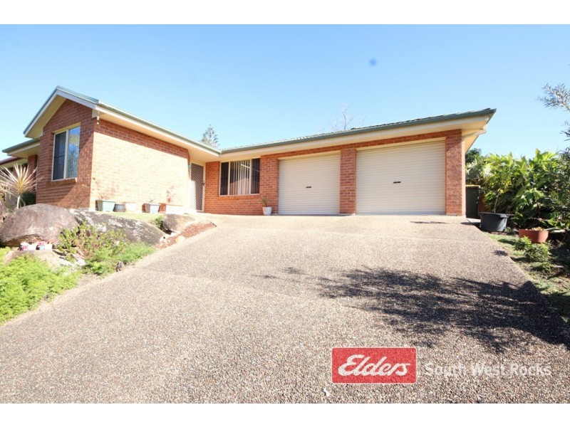 35 Gilbert Cory St, South West Rocks NSW 2431