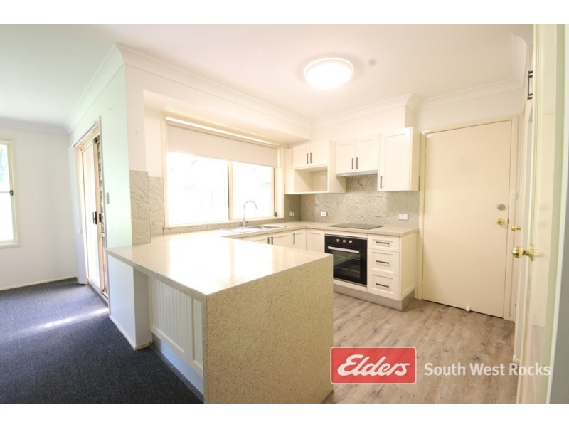 35 Gilbert Cory St, South West Rocks NSW 2431