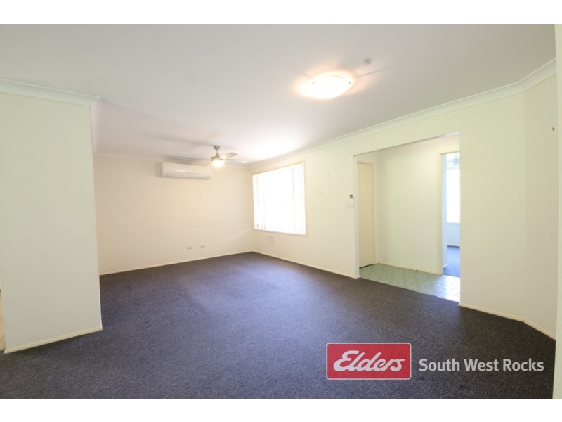 35 Gilbert Cory St, South West Rocks NSW 2431