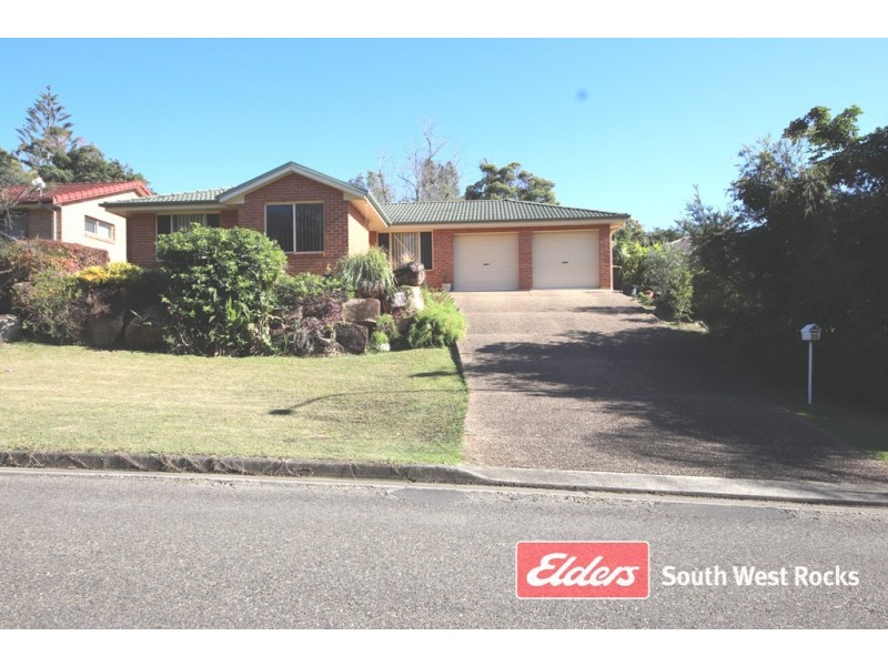 35 Gilbert Cory St, South West Rocks NSW 2431