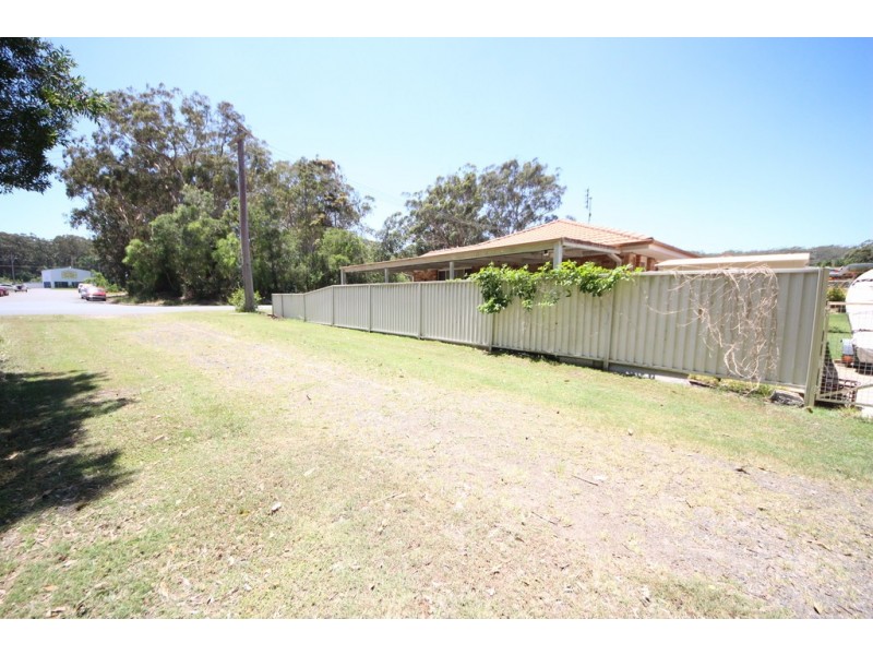 18 Lindsay Noonan Dr, South West Rocks NSW 2431