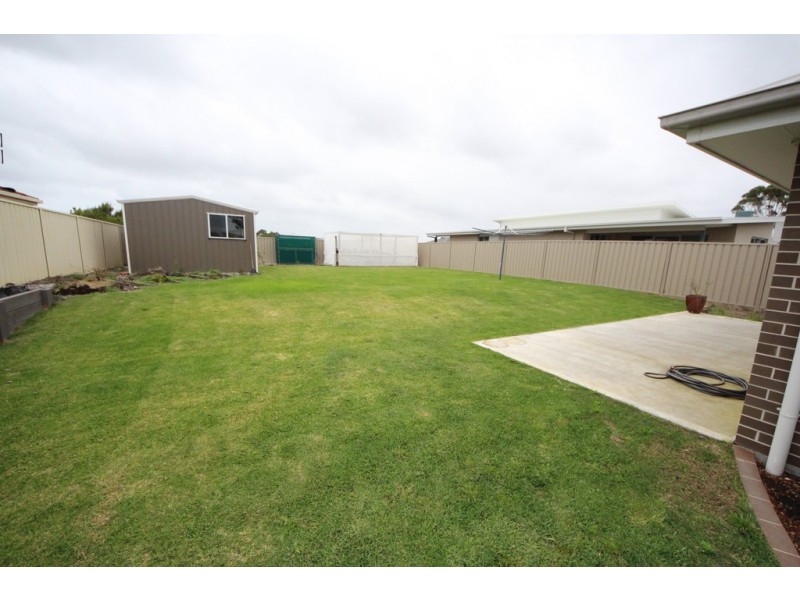 97 Phillip Dr, South West Rocks NSW 2431