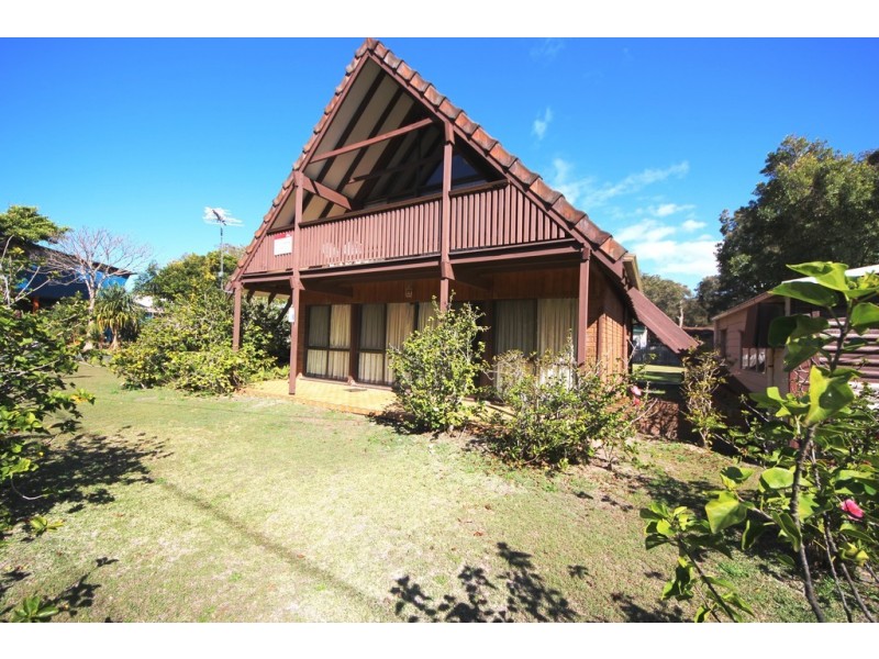 32 Hutcheson St, Hat Head NSW 2440