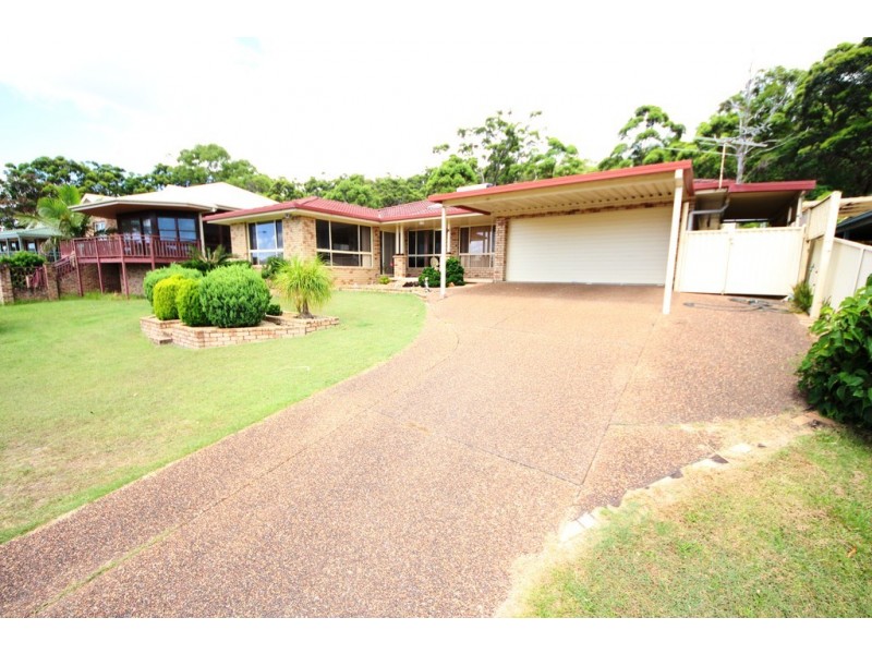 18 Marlin Dr, South West Rocks NSW 2431