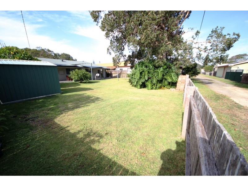 56 Straight St, Hat Head NSW 2440