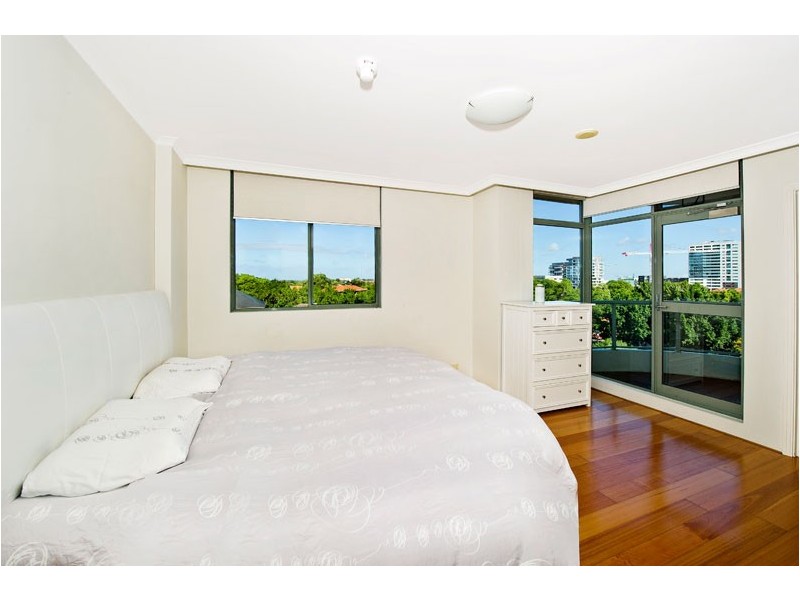 403/7 Black Lion Place, Kensington NSW 2033