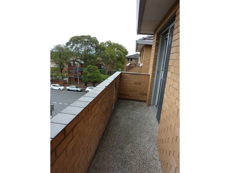 11/2-4 London Street, Campsie NSW 2194