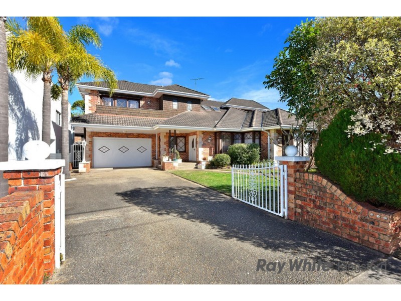 15 Resthaven Road, South Hurstville NSW 2221