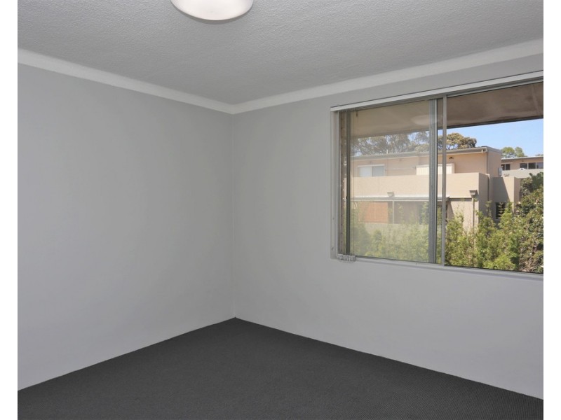 18/11 Grace Campbell Crescent, Hillsdale NSW 2036