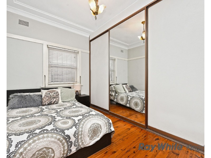 40 Hollands Avenue, Marrickville NSW 2204