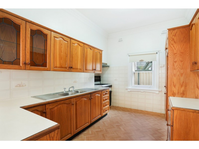 41 Day Avenue, Kensington NSW 2033