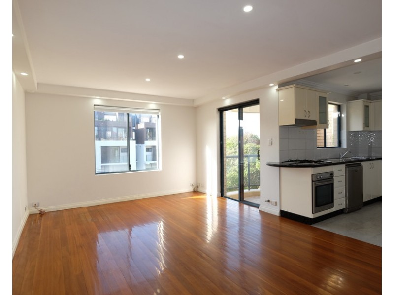 18/48-50 Boronia Street, Kensington NSW 2033