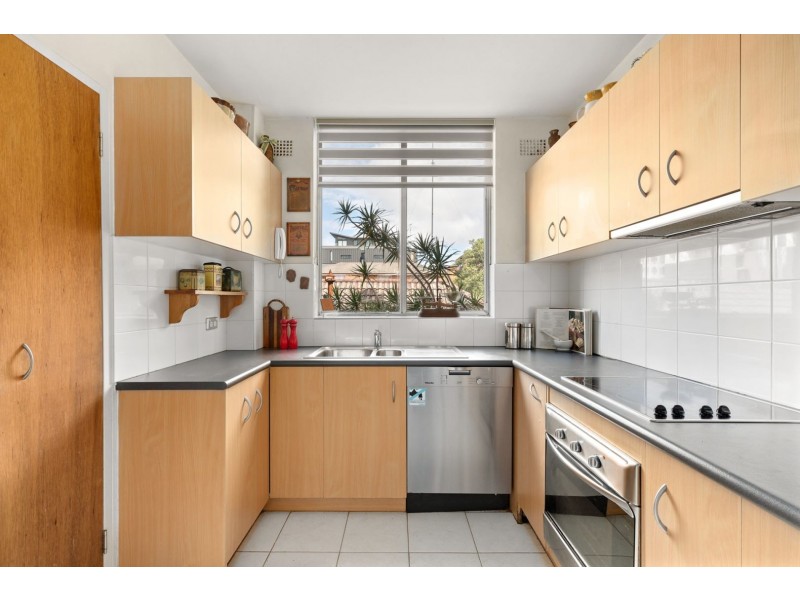 2/29 Anzac Parade, Kensington NSW 2033