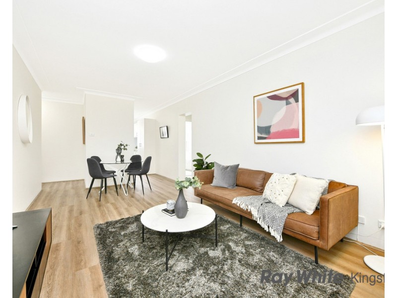 2/1 Gray Crescent, Eastlakes NSW 2018