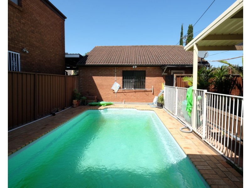 1 Henley Street, Rosebery NSW 2018