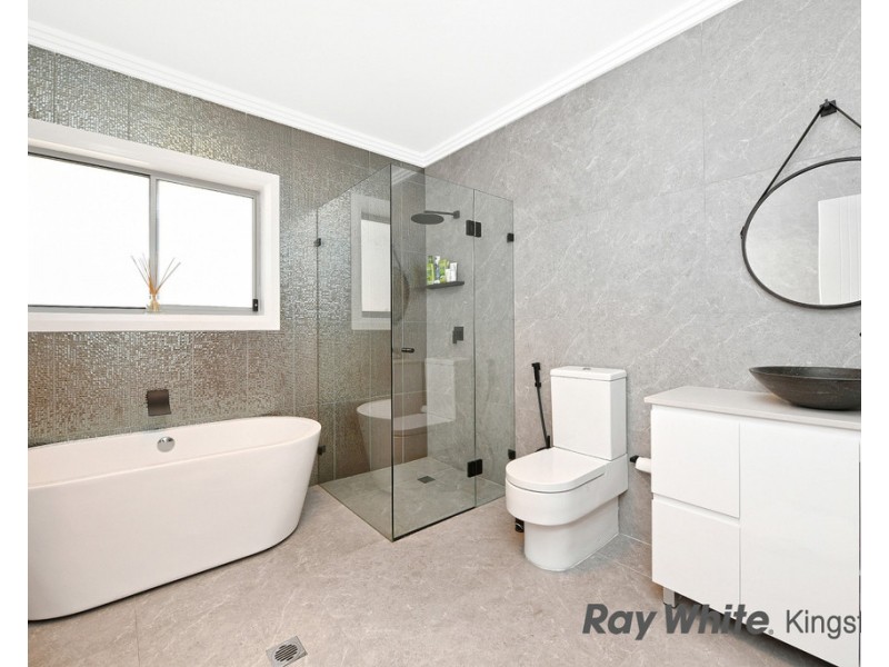 132 Boundary Rd, Peakhurst NSW 2210