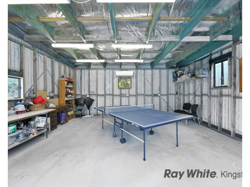 8 Forshaw Ave, Peakhurst NSW 2210