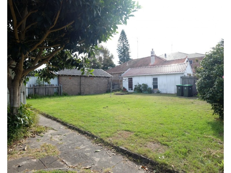 34 Day Avenue, Kensington NSW 2033