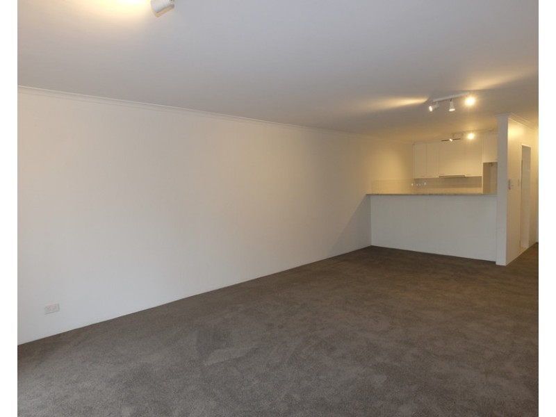 303/1-7 Gloucester Pl, Kensington NSW 2033