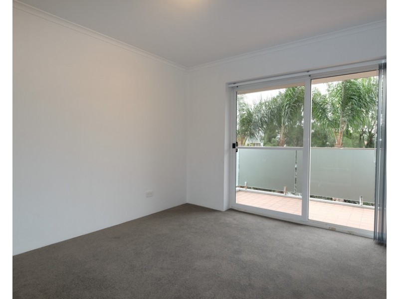 303/1-7 Gloucester Pl, Kensington NSW 2033