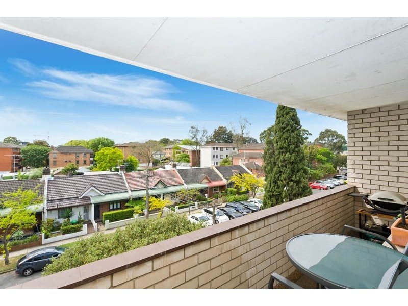 16/4-10 Darling St, Kensington NSW 2033