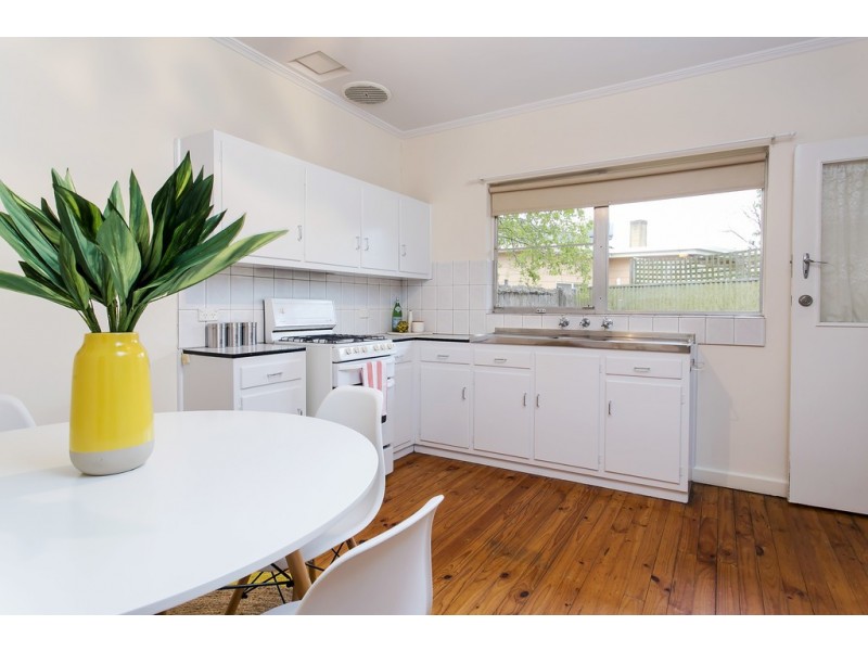 2/25 Strathmore Terrace, Brighton SA 5048