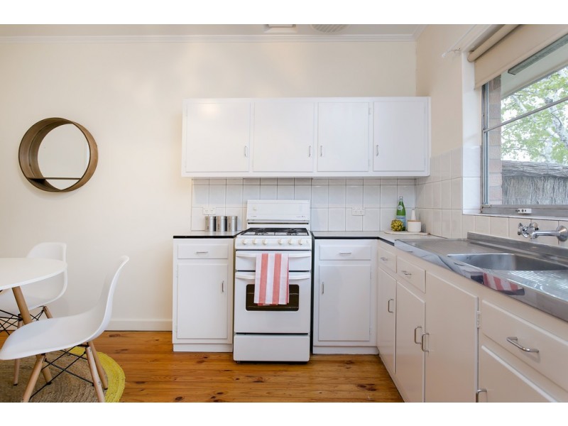 2/25 Strathmore Terrace, Brighton SA 5048