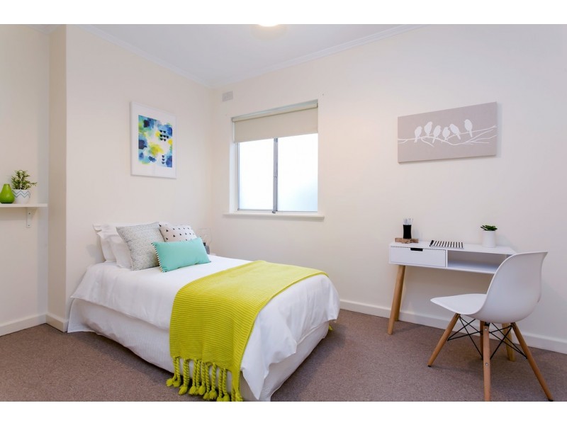 2/25 Strathmore Terrace, Brighton SA 5048